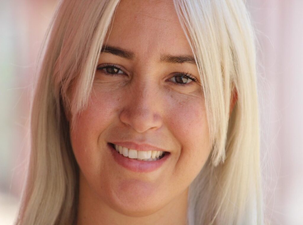 base mujer poses anime